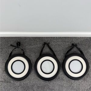 Set /3 hanging frames 12”